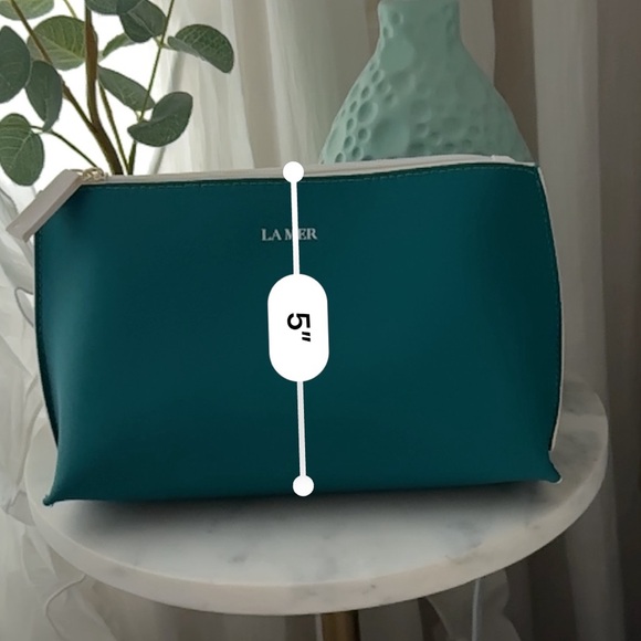LA MER Makeup Cosmetic Bag - Picture 5 of 7